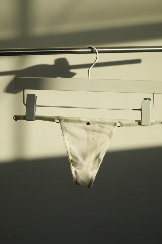 Pearly White thong